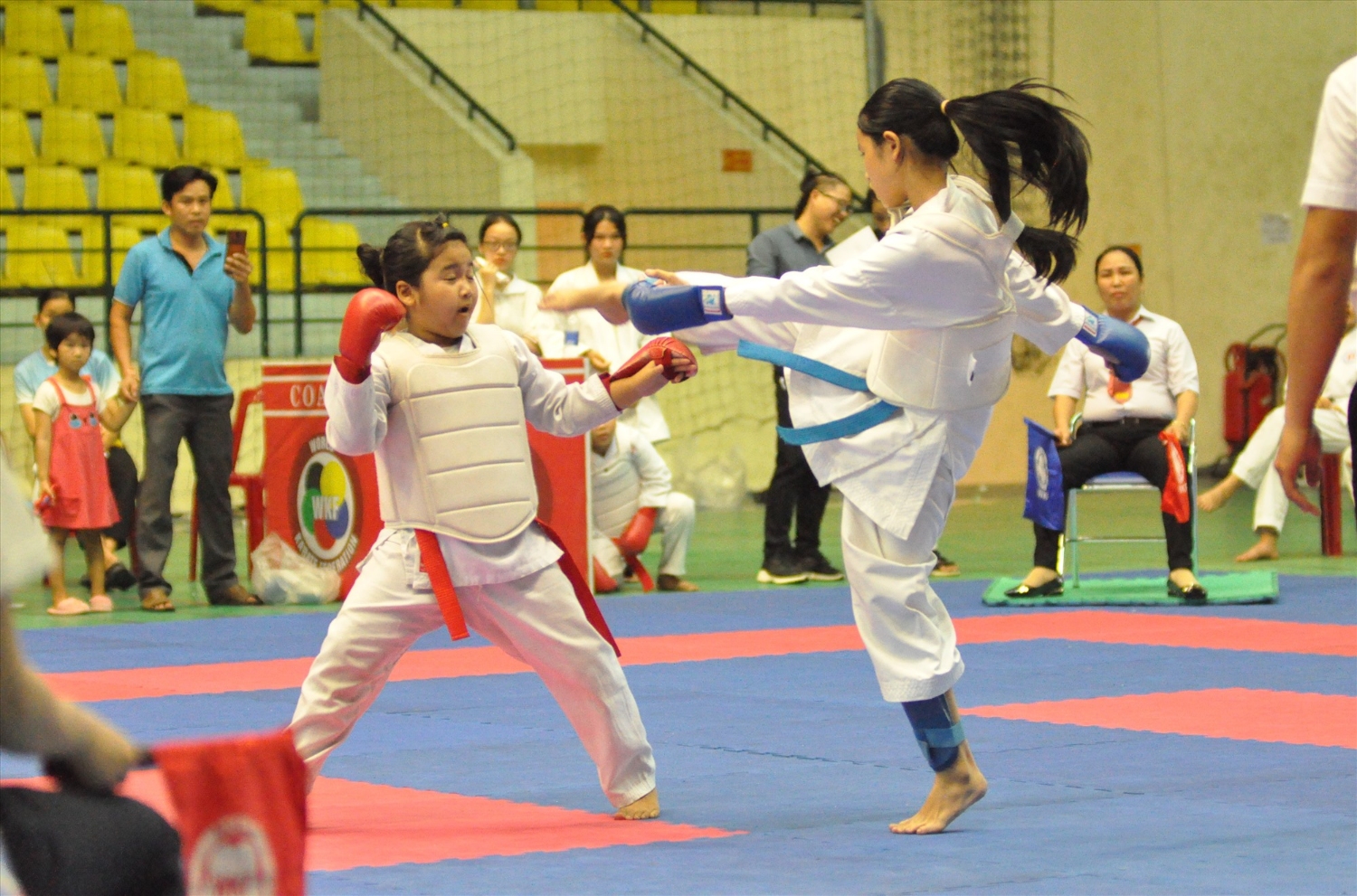 Giải đấu Cúp câu lạc bộ do Liên đoàn Karate tỉnh Quảng Nam tổ chức sôi nổi trong năm 2022. Ảnh: T.V